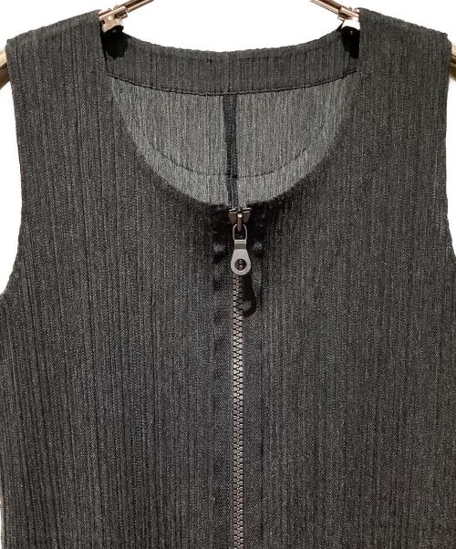 PLEATS PLEASE（プリーツプリーズ）PLEATS PLEASE (プリーツプリーズ) ダブルジッププリーツロングジレ グレー サイズ:3の古着・服飾アイテム