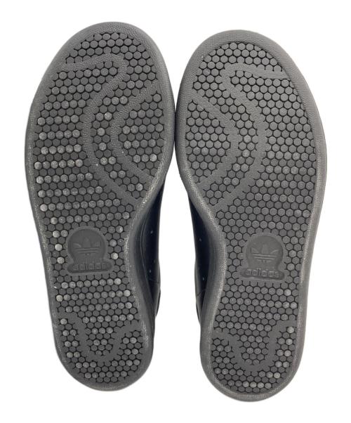 adidas（アディダス）adidas (アディダス) スニーカー　STANSMITH　HQ6787 ブラック サイズ:24.5の古着・服飾アイテム