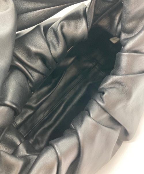 BOTTEGA VENETA（ボッテガベネタ）BOTTEGA VENETA (ボッテガベネタ) ザ ショルダーポーチ ブラック サイズ:-の古着・服飾アイテム