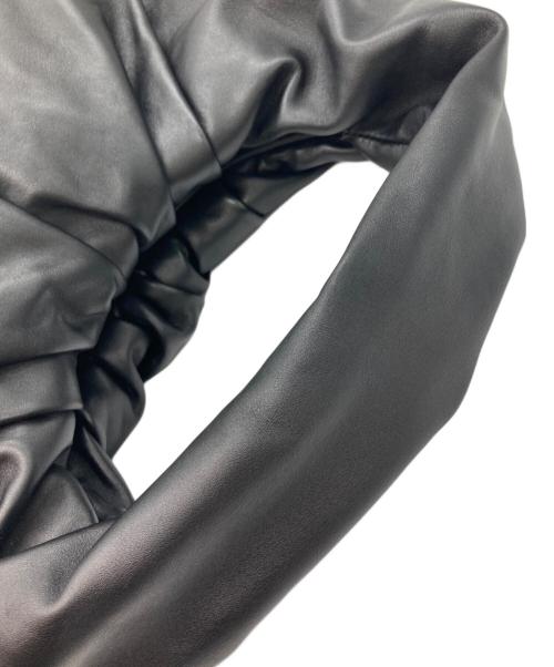 BOTTEGA VENETA（ボッテガベネタ）BOTTEGA VENETA (ボッテガベネタ) ザ ショルダーポーチ ブラック サイズ:-の古着・服飾アイテム