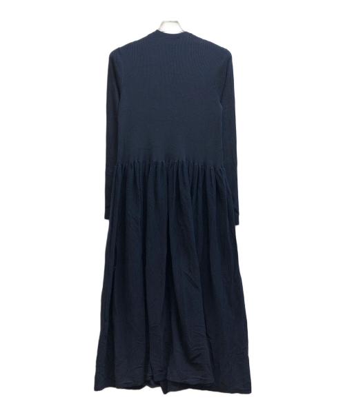 Curensology（カレンソロジー）Curensology (カレンソロジー) ボタンアキギャザーニットワンピース ブラック サイズ:FREEの古着・服飾アイテム