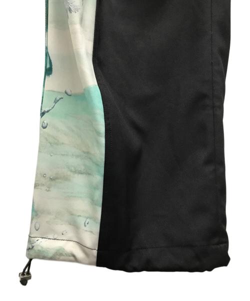 FenG CHen WANG（フェンチェンワン）FenG CHen WANG (フェンチェンワン) プリントカーゴパンツ ブラック×グリーン サイズ:XLの古着・服飾アイテム