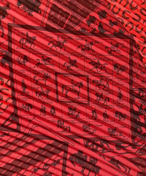 HERMES（エルメス）HERMES (エルメス) プリーツスカーフ ルージュ サイズ:-の古着・服飾アイテム