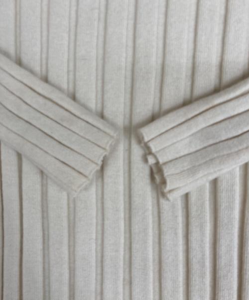 toteme（トーテム）toteme (トーテム) ウールカシミヤシルク混リブニット アイボリー サイズ:XSの古着・服飾アイテム