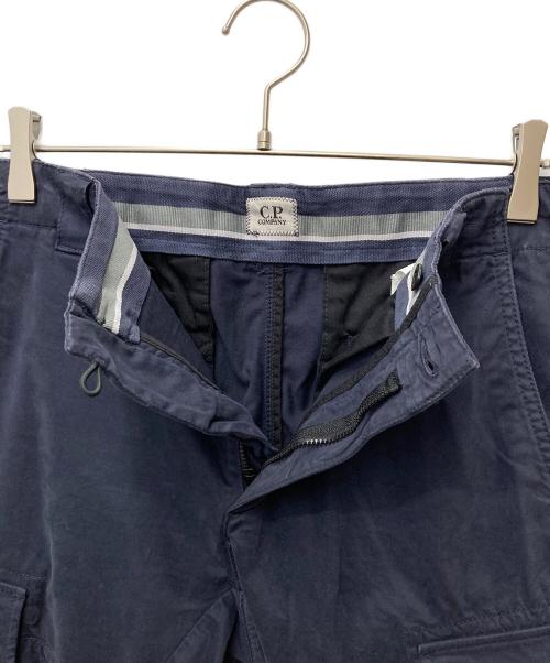 C.P COMPANY（シーピーカンパニー）C.P COMPANY (シーピーカンパニー) Cargo Pant In Stretch Saten CMPA186A ネイビー サイズ:46の古着・服飾アイテム