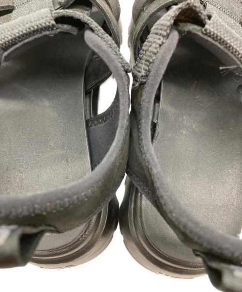 UGG（アグ）UGG (アグ) サンダル ブラック サイズ:SIZE 24cmの古着・服飾アイテム