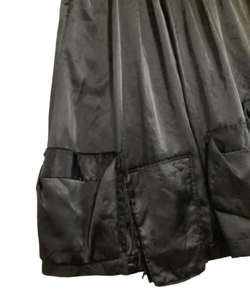 COMME des GARCONS COMME des GARCONS（コムデギャルソン コムデギャルソン）COMME des GARCONS COMME des GARCONS (コムデギャルソン コムデギャルソン) サテンスカート ブラック サイズ:XSの古着・服飾アイテム