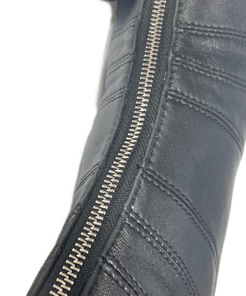 LEMAIRE（ルメール）LEMAIRE (ルメール) SMALL CROISSANT BAG ブラックの古着・服飾アイテム