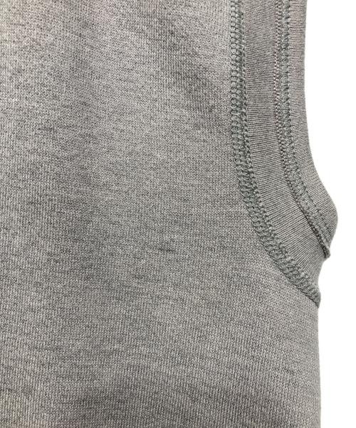 DRAWER（ドゥロワー）DRAWER (ドゥロワー) コットンカシミヤノースリーブ裏起毛スウェットパーカー グレー サイズ:Freeの古着・服飾アイテム