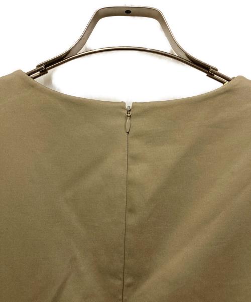 ADORE（アドーア）ADORE (アドーア) ジャンパースカート カーキ サイズ:SAMPLE品の古着・服飾アイテム