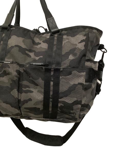 ZERO HALLIBURTON（ゼロ ハリバートン）ZERO HALLIBURTON (ゼロハリバートン) カモフラボストンバッグ グレーの古着・服飾アイテム