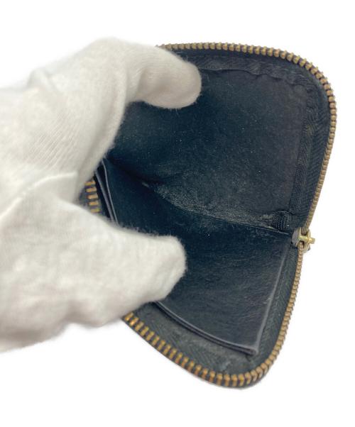 COMME des GARCONS（コムデギャルソン）COMME des GARCONS (コムデギャルソン) エンボス加工コンパクトウォレット ブラック サイズ:-の古着・服飾アイテム