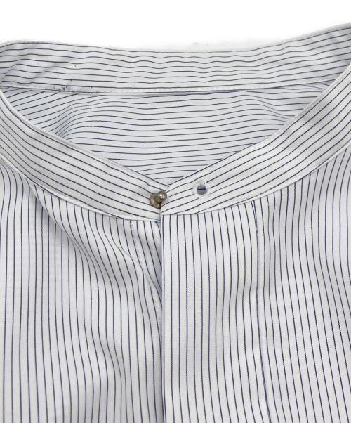 MACPHEE（マカフィー）MACPHEE (マカフィー) 23SS コットンブロード バンドカラークロップドシャツ ホワイト×ネイビー サイズ:36の古着・服飾アイテム