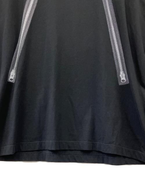 MM6 Maison Margiela（エムエムシックスメゾンマルジェラ）MM6 Maison Margiela (エムエムシックスメゾンマルジェラ) ラスタライズドファスナープリントトップ ブラック サイズ:S　　の古着・服飾アイテム
