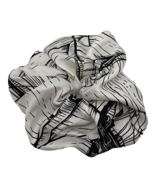 Salvatore Ferragamo（サルヴァトーレ フェラガモ）Salvatore Ferragamo (サルヴァトーレ フェラガモ) シュシュ&スカーフ ホワイトの古着・服飾アイテム