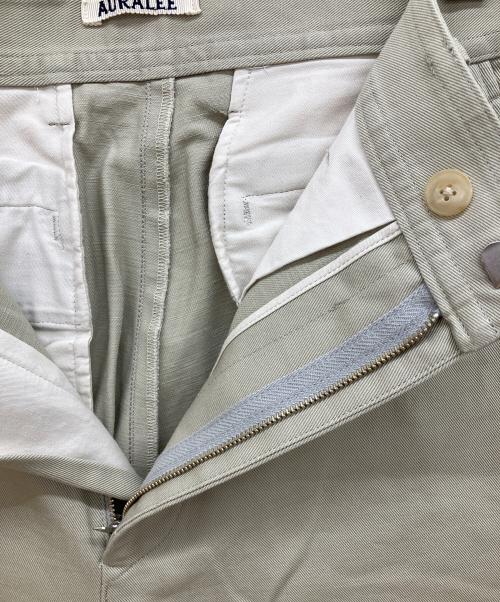 AURALEE（オーラリー）AURALEE (オーラリー) HARD TWIST FINX HEAVY CHINO SLACKS ベージュ サイズ:3の古着・服飾アイテム