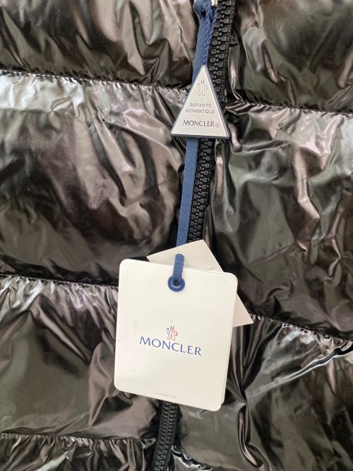 MONCLER（モンクレール）MONCLER (モンクレール) ショートダウンジャケット ブラック サイズ:00の古着・服飾アイテム