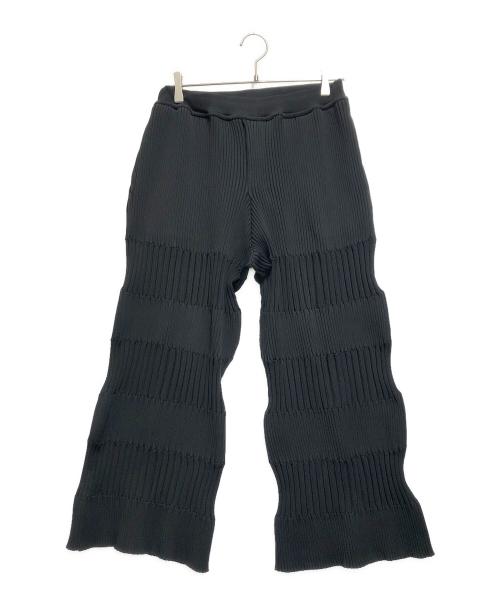 CFCL（シーエフシーエル）CFCL (シーエフシーエル) FLUTED STRAIGHT PANTS ブラック サイズ:1の古着・服飾アイテム