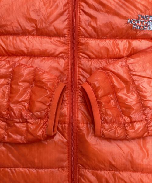 THE NORTH FACE（ザ ノース フェイス）THE NORTH FACE (ザ ノース フェイス) ライトヒートジャケット レッド サイズ:Mの古着・服飾アイテム
