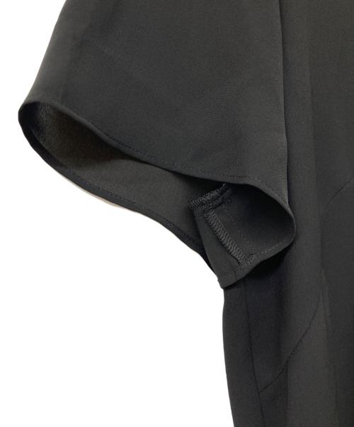 UNTITLED（アンタイトル）UNTITLED (アンタイトル) ケープ風シルエット デザインプルオーバー ブラック サイズ:2の古着・服飾アイテム