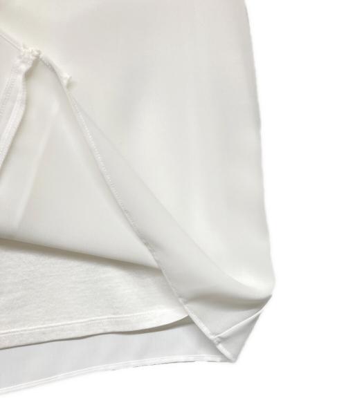 UNTITLED（アンタイトル）UNTITLED (アンタイトル) ケープ風シルエット デザインプルオーバー ホワイト サイズ:2の古着・服飾アイテム