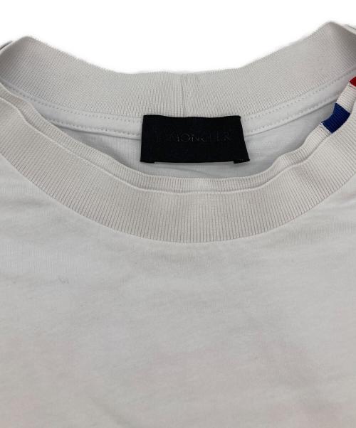MONCLER（モンクレール）MONCLER (モンクレール) ロゴパッチTシャツ ホワイト サイズ:Mの古着・服飾アイテム