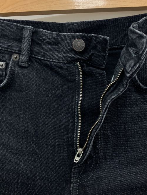 Acne studios（アクネ ストゥディオス）ACNE STUDIOS (アクネ ストゥディオス) デニムショートパンツ ブラック サイズ:165 / 66A EUR26の古着・服飾アイテム