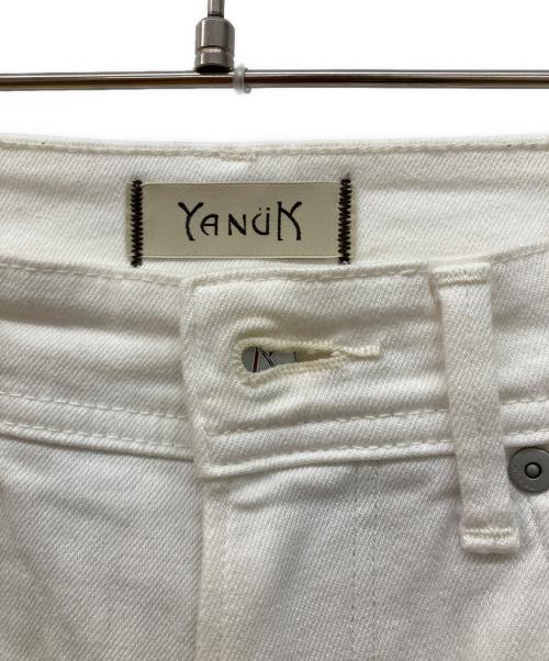 YANUK（ヤヌーク）YANUK (ヤヌーク) LEAボーイズストレート ホワイト サイズ:24の古着・服飾アイテム