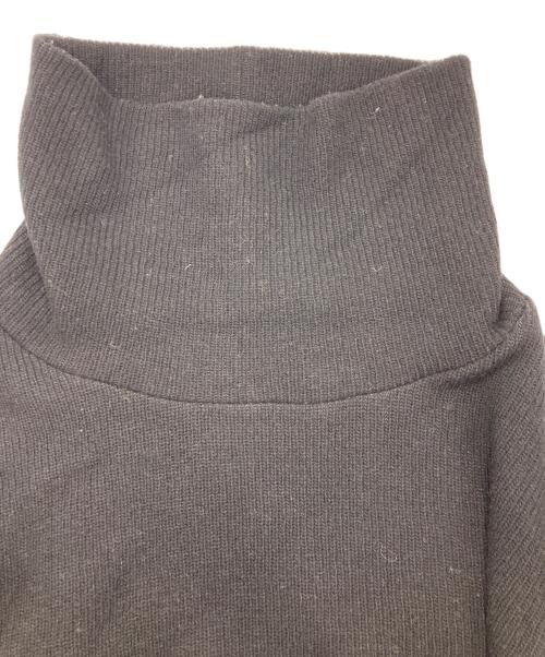 COGTHEBIGSMOKE（コグザビッグスモーク）COGTHEBIGSMOKE (コグザビッグスモーク) GISELLE ROLLNECK GILLET ブラック サイズ:Freeの古着・服飾アイテム