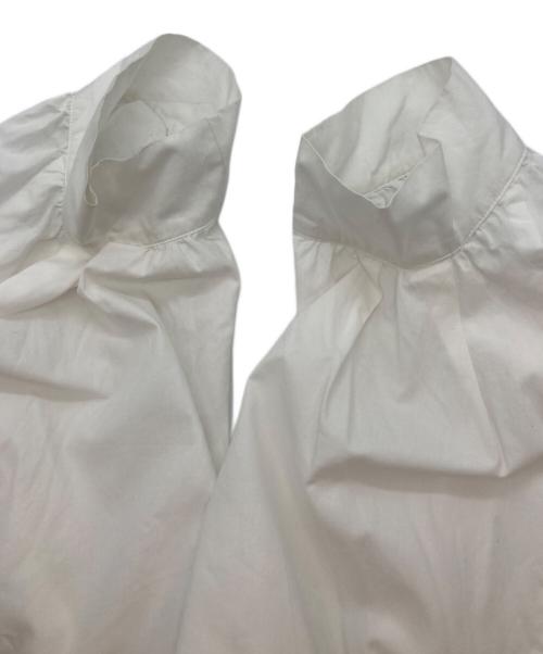 ADORE（アドーア）ADORE (アドーア) クリスピークロスギャザースリーブブラウス ホワイト サイズ:38の古着・服飾アイテム