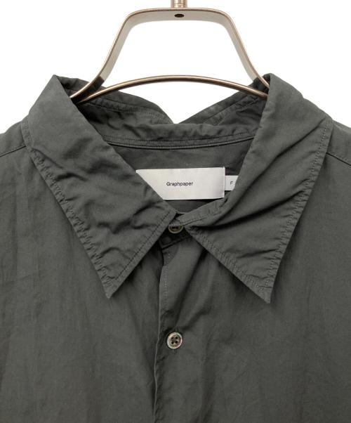Graphpaper（グラフペーパー）Graphpaper (グラフペーパー) BROAD S/S OVERSIZED REGULAR COLLAR SHIRT グレー サイズ:Fの古着・服飾アイテム