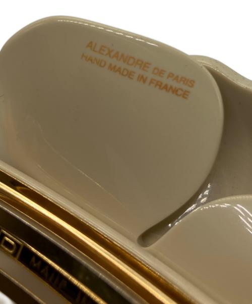 ALEXANDRE de Paris（アレクサンドルドゥパリ）ALEXANDRE de Paris (アレクサンドルドゥパリ) ストーンカメリアバレッタ ベージュの古着・服飾アイテム