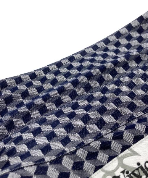 Vivienne Westwood man（ヴィヴィアン ウェストウッド マン）Vivienne Westwood man (ヴィヴィアン ウェストウッド マン) オーブ刺繍ジオメトリック柄シャツ ネイビー サイズ:44の古着・服飾アイテム
