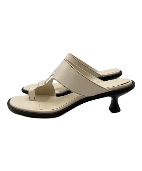 Le Talon GRISE（ル タロン グリーズ）Le Talon GRISE (ル タロン グリーズ) RESINA HEEL TONGS SANDALS アイボリー サイズ:LLの古着・服飾アイテム