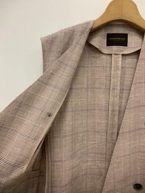 TOMORROW LAND collection（トゥモローランドコレクション）TOMORROW LAND collection (トゥモローランドコレクション) チェリーウィンドウ Vカラーダブルブレストジレ ピンク サイズ:36の古着・服飾アイテム