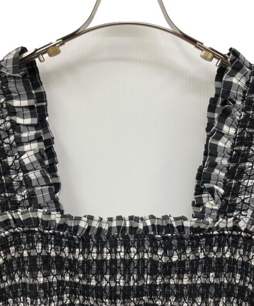 GANNI（ガニー）GANNI (ガニー) シアサッカーワンピース ブラック×ホワイト サイズ:42の古着・服飾アイテム