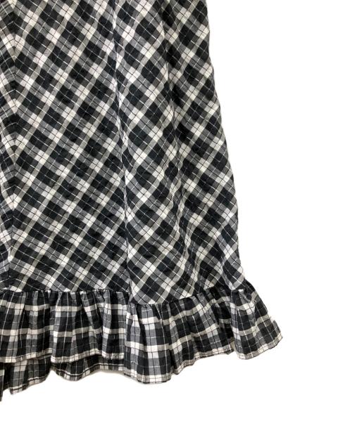 GANNI（ガニー）GANNI (ガニー) シアサッカーワンピース ブラック×ホワイト サイズ:42の古着・服飾アイテム