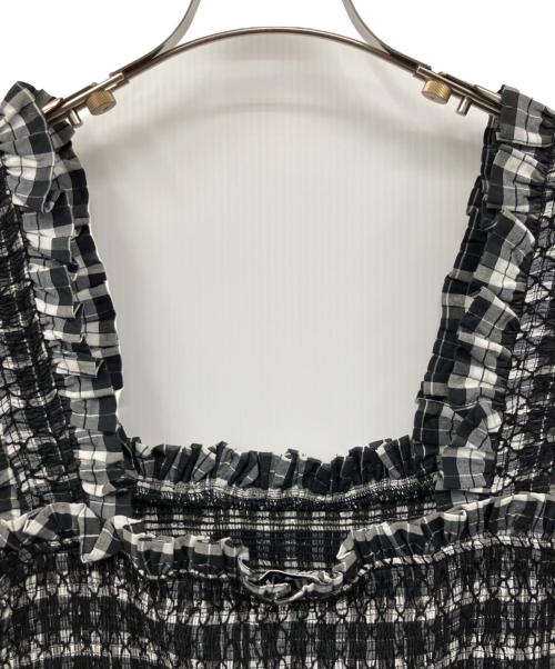 GANNI（ガニー）GANNI (ガニー) シアサッカーワンピース ブラック×ホワイト サイズ:42の古着・服飾アイテム