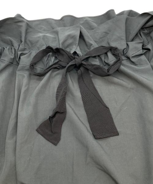 FRAY ID（フレイ アイディー）FRAY ID (フレイ アイディー) ラッフルギャザーブラウス ブラック サイズ:1の古着・服飾アイテム