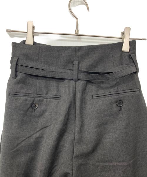 AEWEN MATOPH（イウエン マトフ）AEWEN MATOPH (イウエン マトフ) ハイウエストベルトパンツ グレー サイズ:34の古着・服飾アイテム
