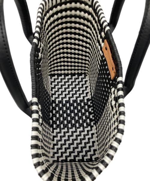 DIMINUTIVO（ディミヌティーボ）Diminutivo (ディミヌティーボ) レザーハンドルメルカドトートバッグ ブラック×ホワイトの古着・服飾アイテム