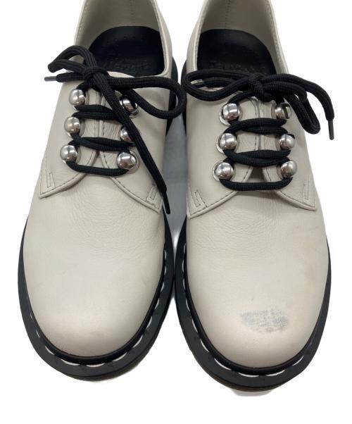 Dr.Martens（ドクターマーチン）Dr.Martens (ドクターマーチン) BONE VIRGINIA OXFORD　レザーシューズ アイボリー サイズ:23の古着・服飾アイテム