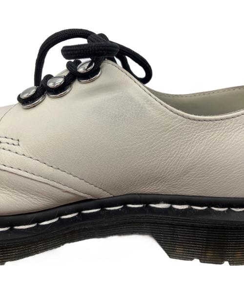 Dr.Martens（ドクターマーチン）Dr.Martens (ドクターマーチン) BONE VIRGINIA OXFORD　レザーシューズ アイボリー サイズ:23の古着・服飾アイテム