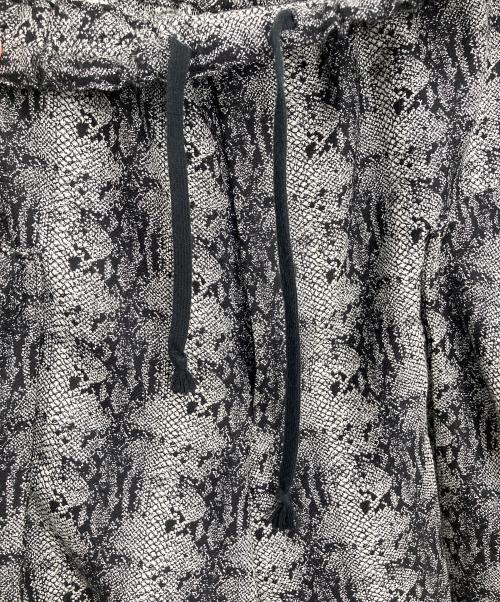 COMME des GARCONS HOMME PLUS（コムデギャルソンオムプリュス）COMME des GARCONS HOMME PLUS (コムデギャルソンオムプリュス) ハーフパンツ ブラック サイズ:Mの古着・服飾アイテム