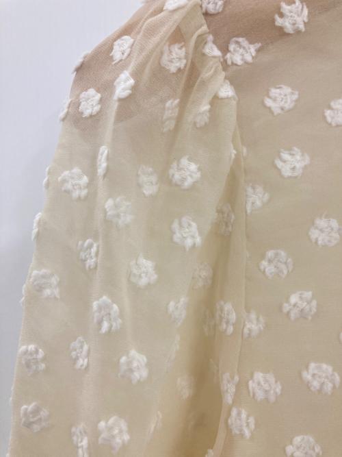 IENA（イエナ）IENA (イエナ) Mi * Trefle シアーギャザーブラウス アイボリー サイズ:-の古着・服飾アイテム