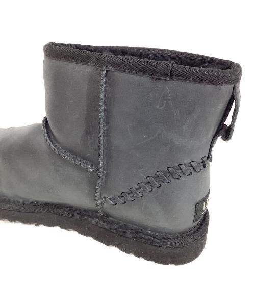 UGG（アグ）UGG (アグ) Classic Mini Deco　クラシックミニ デコ　ムートンショートブーツ ブラック サイズ:24の古着・服飾アイテム