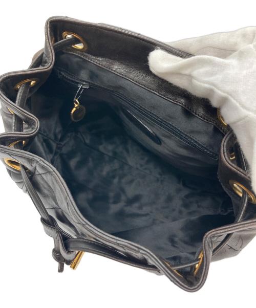 CHANEL（シャネル）CHANEL (シャネル) マトラッセレザーリュック ダークブラウン サイズ:-の古着・服飾アイテム