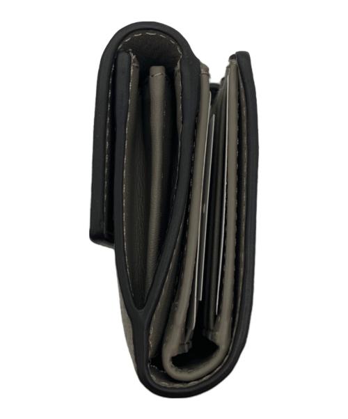 FURLA（フルラ）FURLA (フルラ) 2つ折り財布 グレーの古着・服飾アイテム