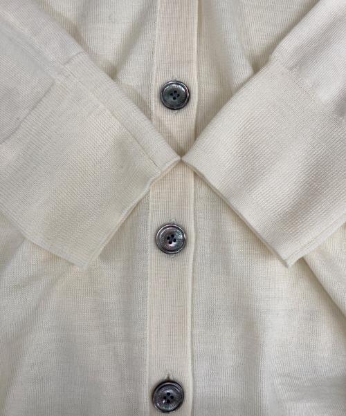 TOMORROW LAND（トゥモローランド）TOMORROW LAND (トゥモローランド) エクストラファインウール Vネックカーディガン 12-02-34-02001TN アイボリー サイズ:S 未使用品の古着・服飾アイテム