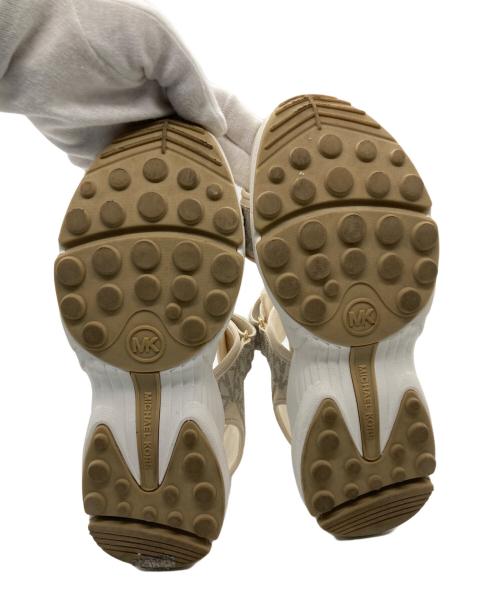 MICHAEL KORS（マイケル・コース）MICHAEL KORS (マイケルコース) KATRINA ハイブリッド スライドサンダル アイボリー サイズ:7.5の古着・服飾アイテム